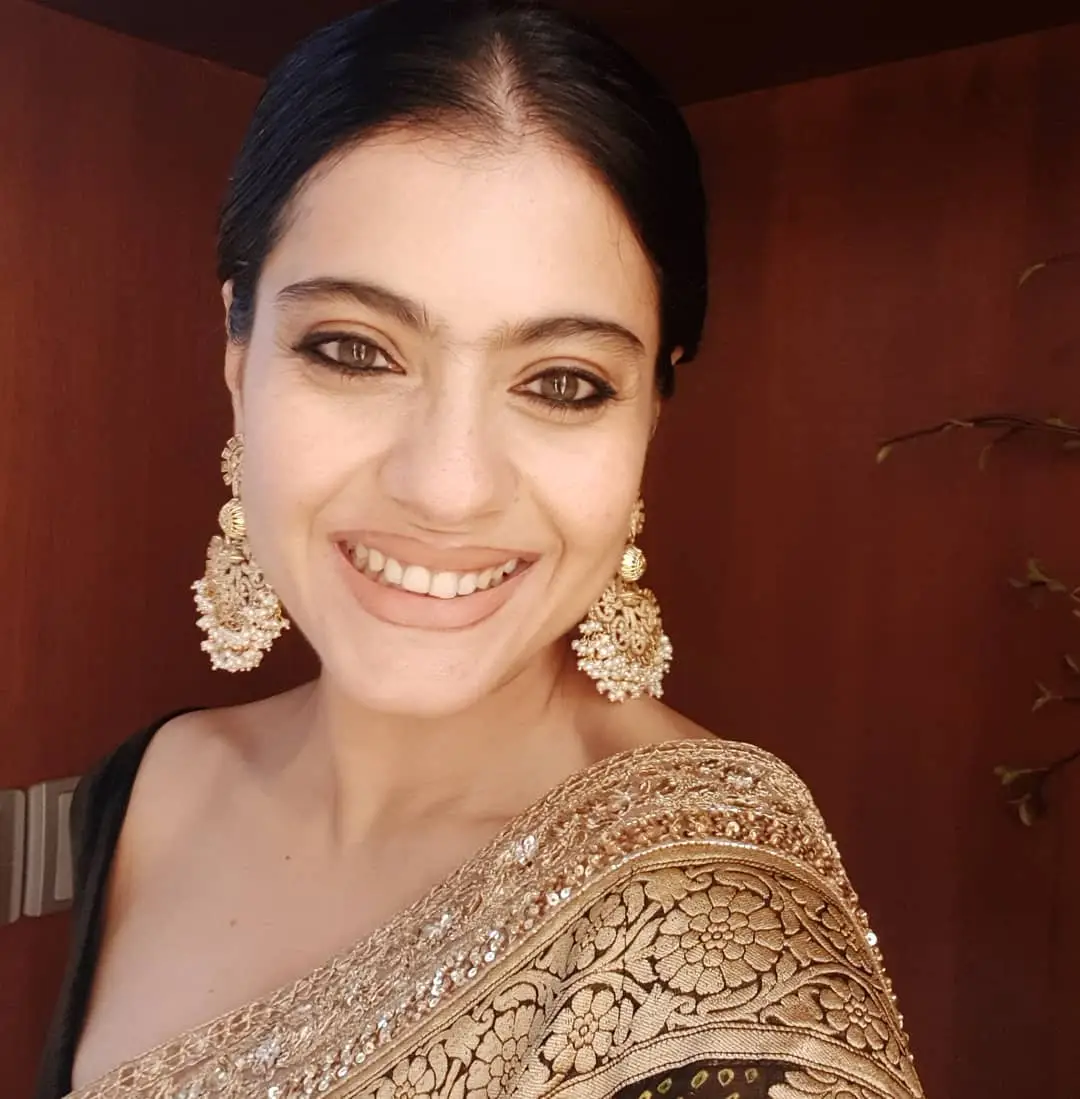 Kajol Devgan Photos In Black Saree Sleeveless Blouse